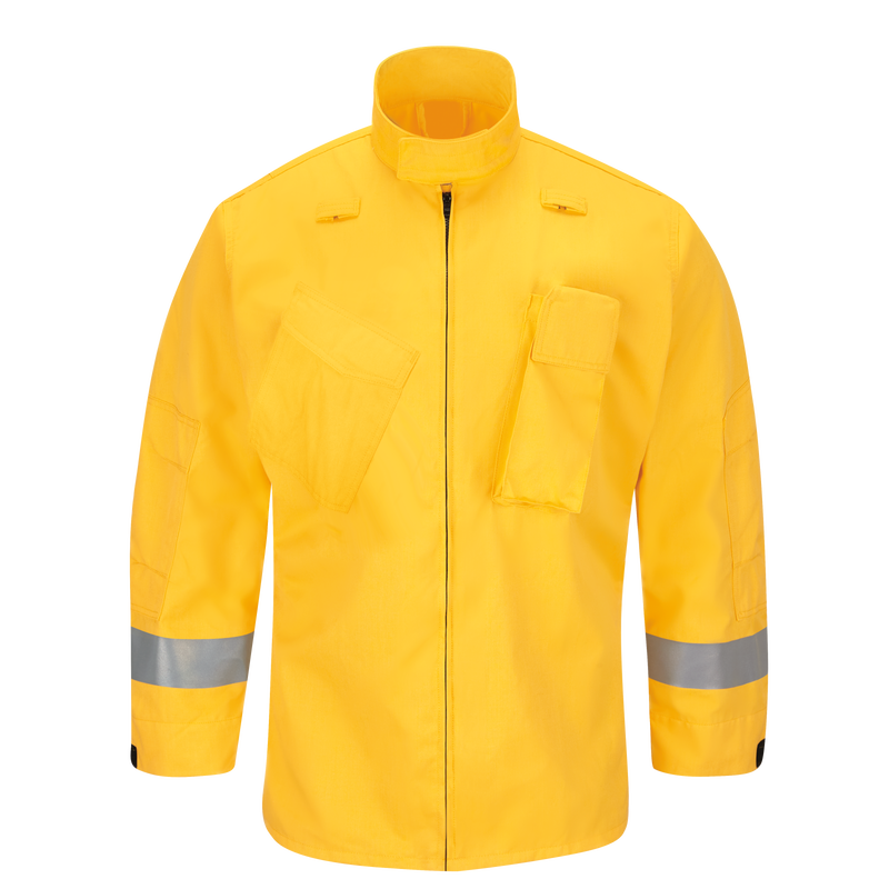 Our Wildland jackets reflect everything you need from your gear when it’s go-time. 3M™ Scotchlite™ Reflective Material on the sleeves. 3" stand-up collar to interface with helmet shroud. Hassle-free, hookand-loop pocket flap closures and adjustable cuffs. Bi-swing back for increased ease of movement. Two microphone clips on shoulders (left and right). Reinforced, articulated elbows hold up under the toughest conditions. Relaxed fit for comfort. 