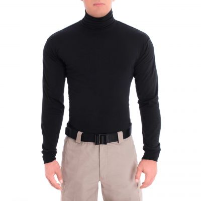Blauer Turtleneck (8100X)| The Fire Center | Fuego Fire Center | Store | FIREFIGHTER GEAR | Our moisture wicking performance blend keeps you warmer and drier in cold weather. The athletic cut with 4-way stretch allows for increased range of motion without bunching. 