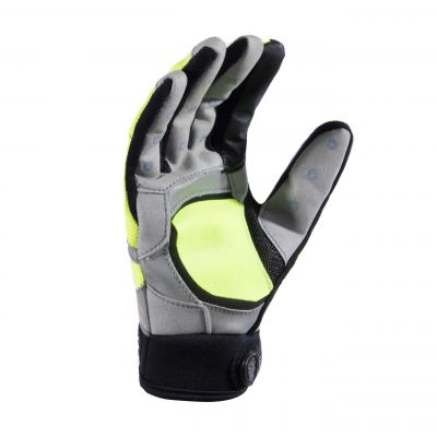 Blauer Hi-vis Storm glove keeps you ready to be seen on traffic assignments with protection and comfort equal to a regular light-duty patrol glove. Water-repellent ribbed hi-vis Spandex shell fabric with 3M™ Scotchlite™ reflective trim keeps you dry and visible.